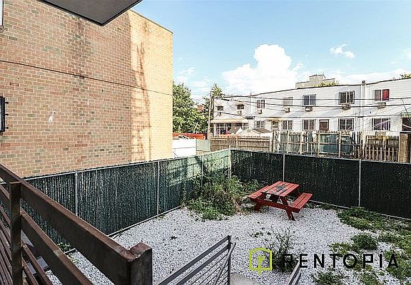 4th image of 700 Flushing Ave APT 1