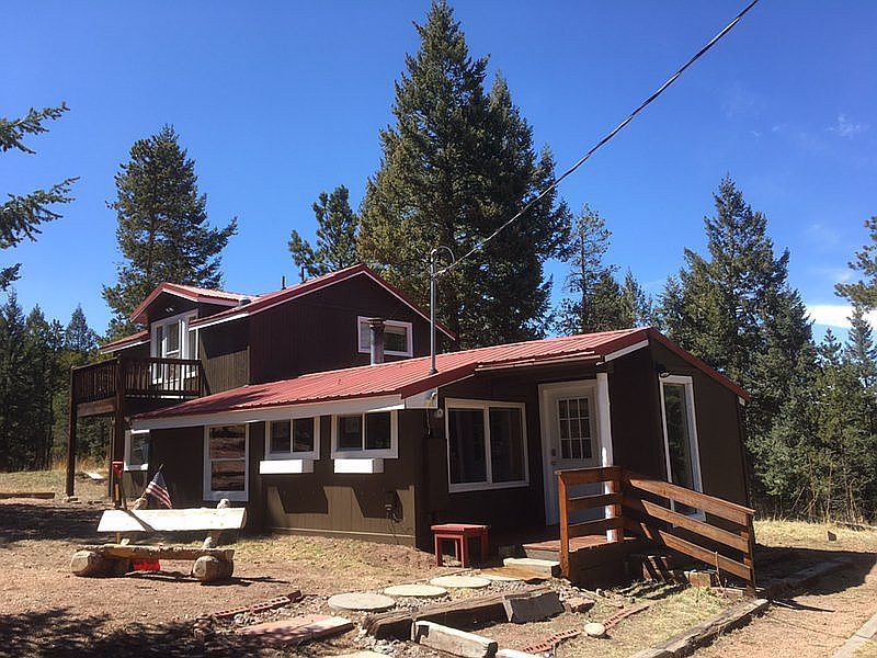 Hilltop, 1 acre sunny lot. 