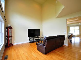12 Bogart Ln UNIT 12, Newington, CT 06111