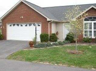 74 Boone Hill Ct, JOHNSON CITY, TN 37615