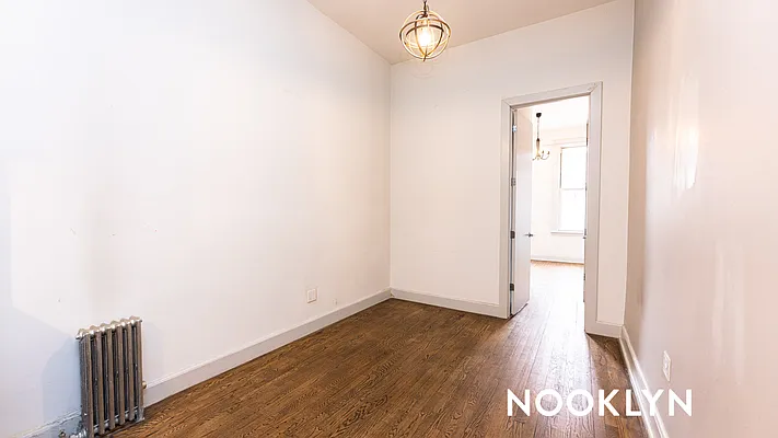 Rented by Nooklyn NYC LLC | media 31