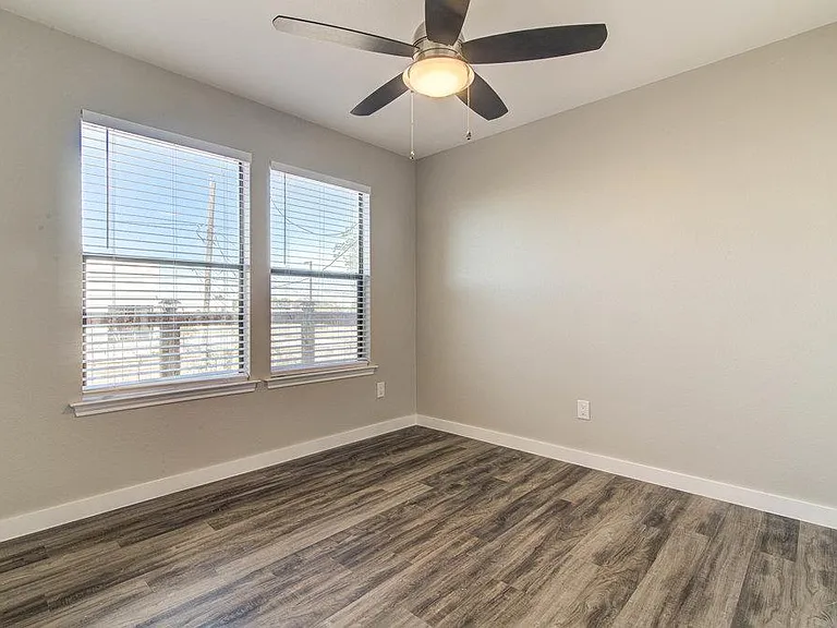 1205 Gregory Ln #1205 — Photo 11