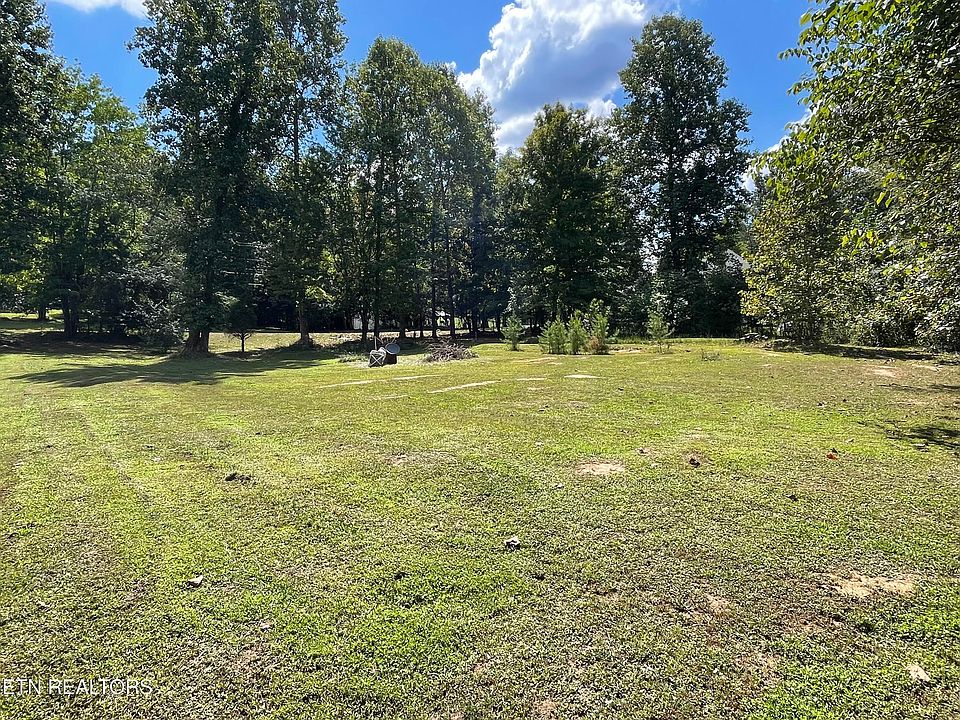 1st image of 263 Pine Loop Dr