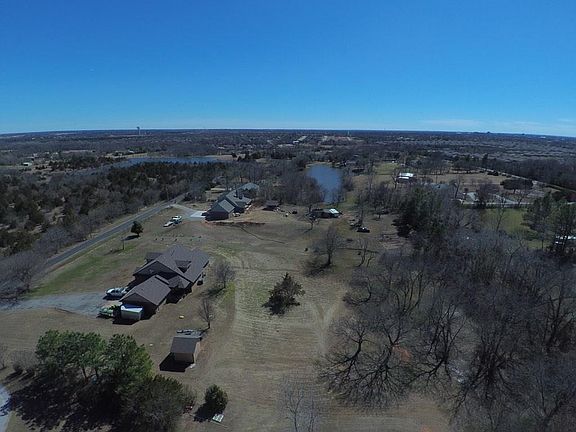5th image of 3020 Twin Acres Dr
