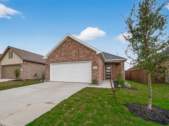 3rd image of 9991 Enclave Grove Dr