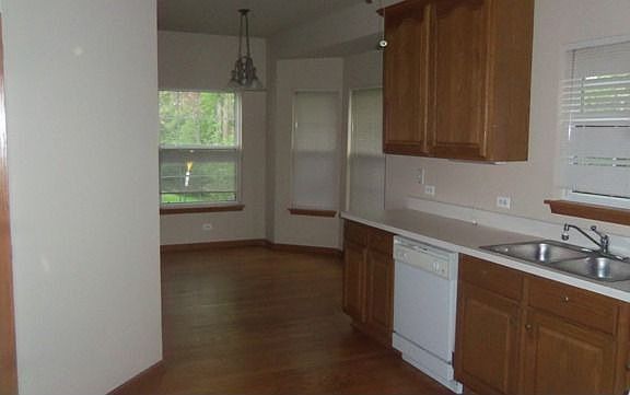2nd image of 138 Bay Dr #138