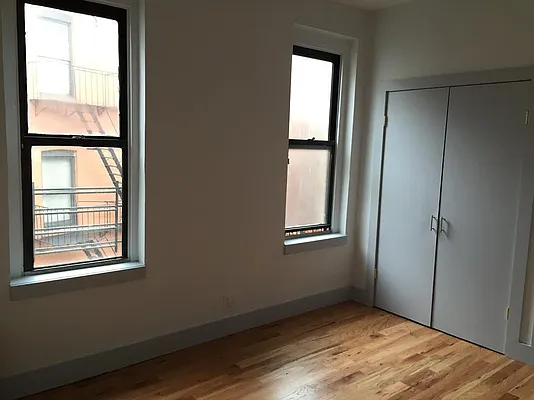 Rented by Prime Square Realty | media 14