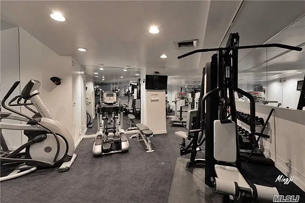 Sold by Benjamin Realty Since 1980 | media 10