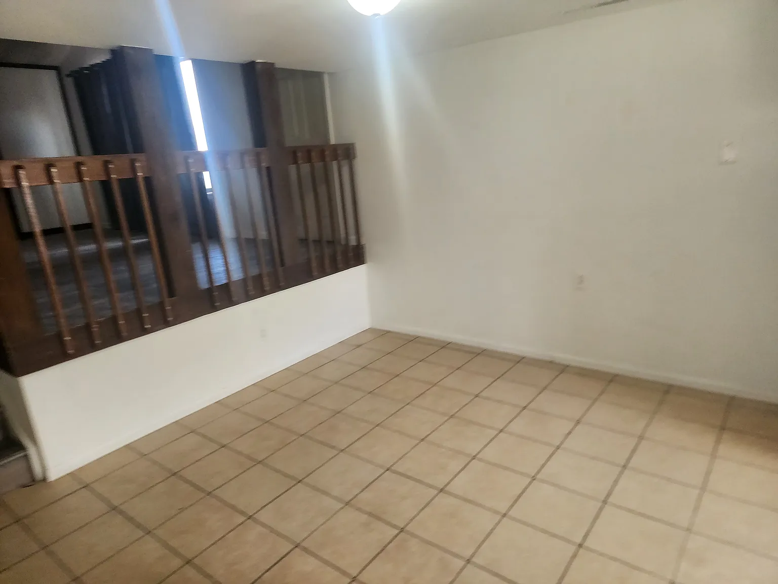 5 bed, 2.5 bath, 3000 sqft, $2,668 — Photo 3