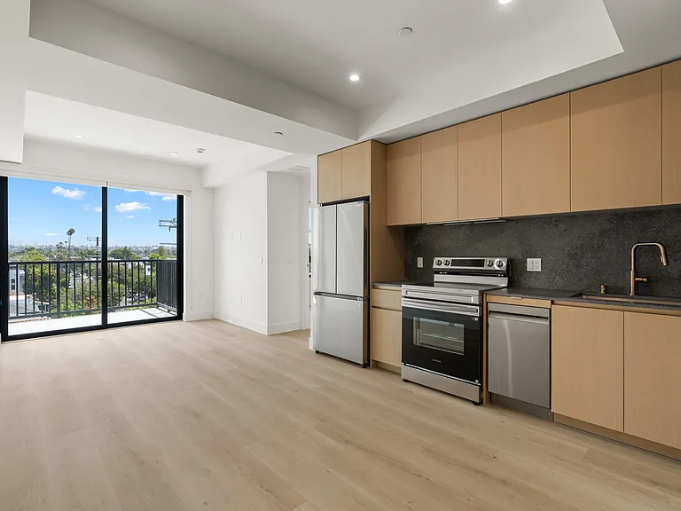 1808 Lincoln Blvd — Photo 34