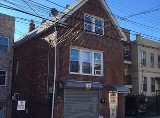 5320 104th St, Corona, NY 11368