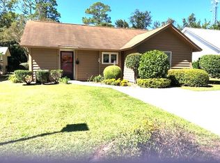 5 Peter Collinson Rd, Santee, SC 29142