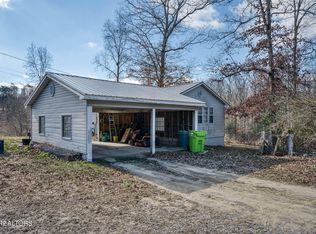 331 W Creston Rd, Crossville, TN 38571