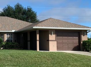 2221 NE 15th Ln, Cape Coral, FL 33909