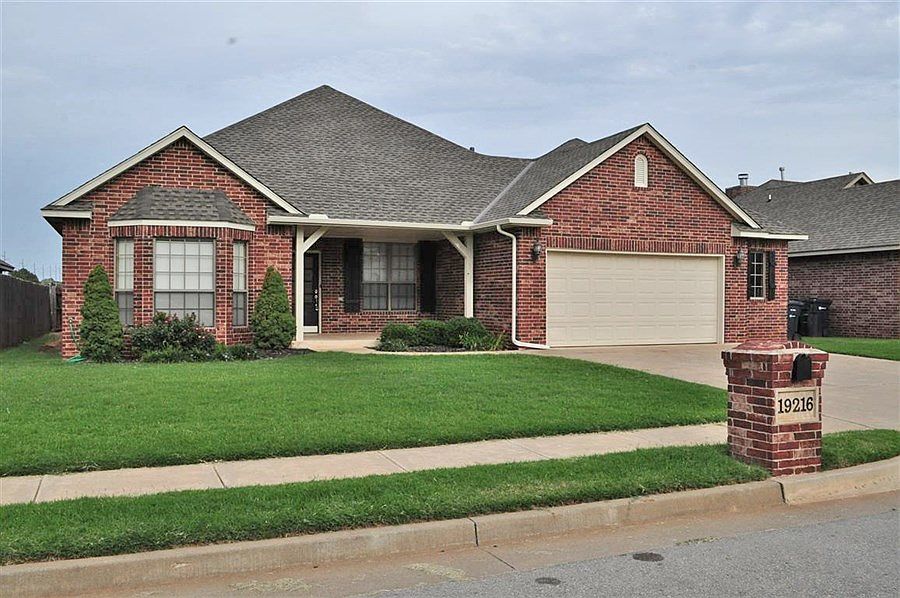 1st image of 19216 Canyon Creek Pl