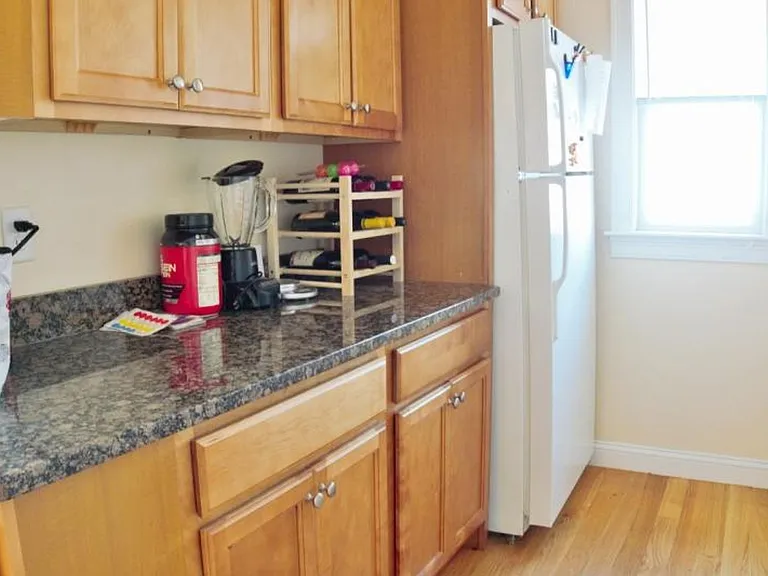 3 Benson St #D2 — Photo 14