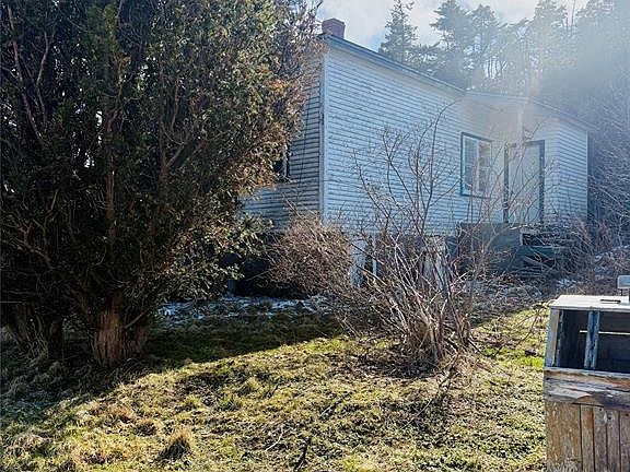 3rd image of 26 Fort Louis Road