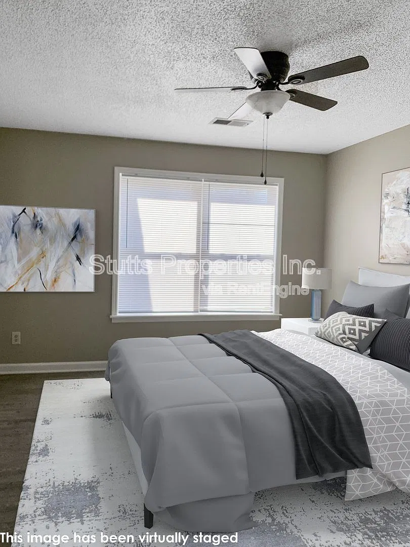 3450 Cloverdale Rd — Photo 3