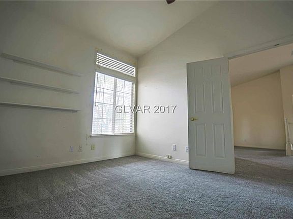 4th image of 654 Canyon Crest Dr