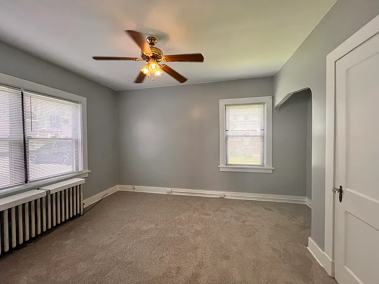 431 N Home Ave — Photo 10