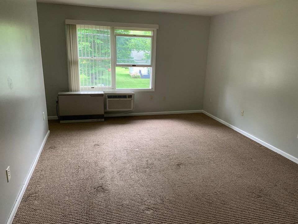 34 Winne Pl Glenmont, NY, 12077 Apartments for Rent Zillow