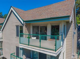 Crystal Ridge Condo, Tukwila, WA 98188