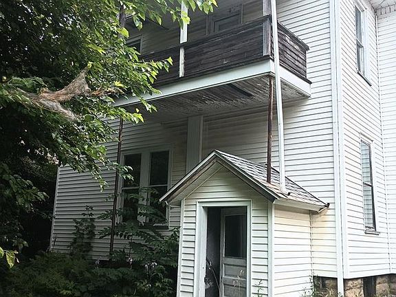 2nd image of 718 Park Ave