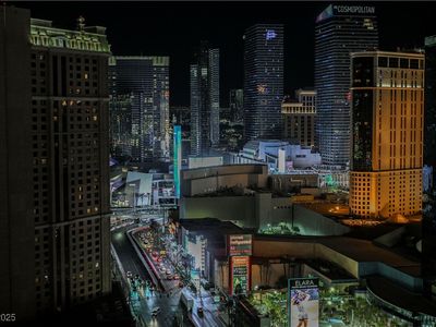 125 E Harmon Ave #2717, Las Vegas, NV, 89109