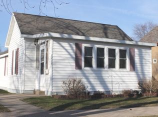 1711 Adams St, La Crosse, WI 54601