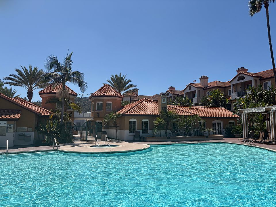 1st image of 2150 Camino De La Reina Unit 105