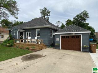 613 Lakeshore Dr, Lakeside, IA 50588