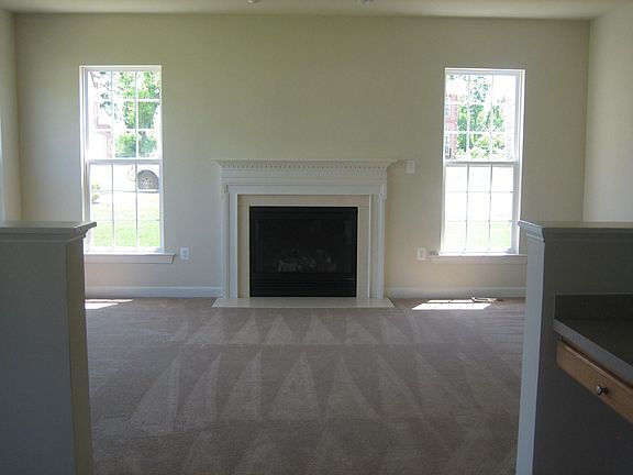 Family Room w/ Fireplace