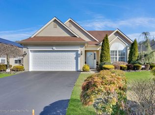 40 Ivy Hill Rd, Lakewood, NJ 08701