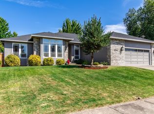 2560 Meadowcreek Dr, Medford, OR