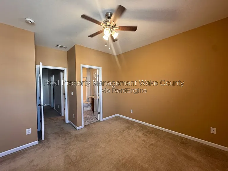 1365 Regulator St — Photo 12