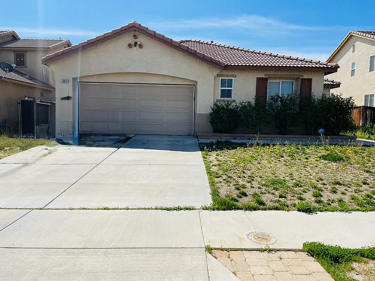13829 Truman St — Photo 1