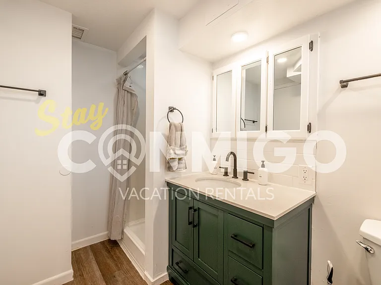 1041 E Platinum Way #1 — Photo 26