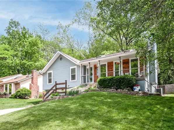 6701 NW Caney Creek Dr, Kansas City, MO 64151