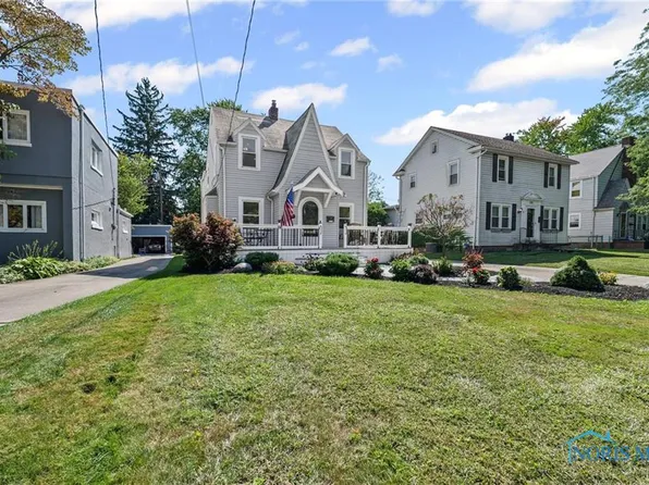 2277 Castlewood Dr, Toledo, OH 43613