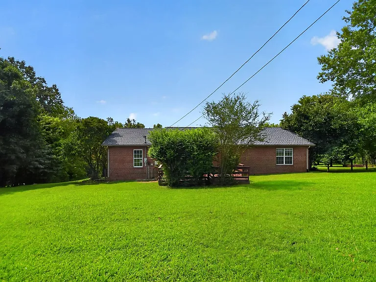 1658 Sparkleberry Dr — Photo 20