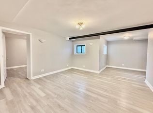 2055 W Touhy Ave #G, Chicago, IL 60645