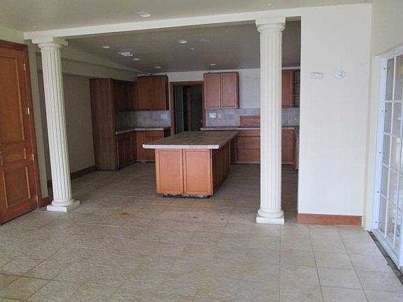 4th image of 9179 N Bayshore Dr