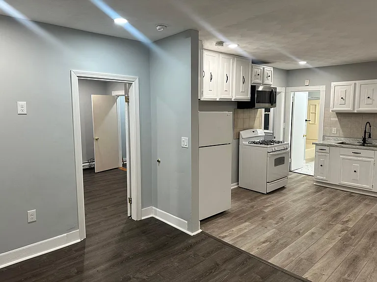 23 Rosner Ave #2 — Photo 2