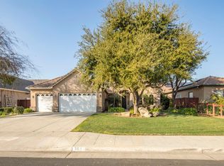 361 W Gibson Ave, Clovis, CA