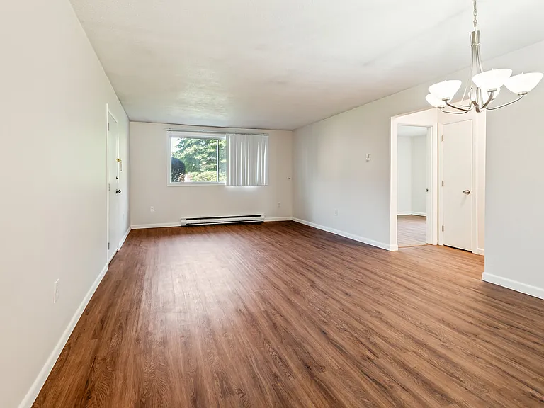 121 Bailey St #D31 — Photo 16