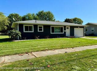 409 S Kibbee St, Saint Johns, MI