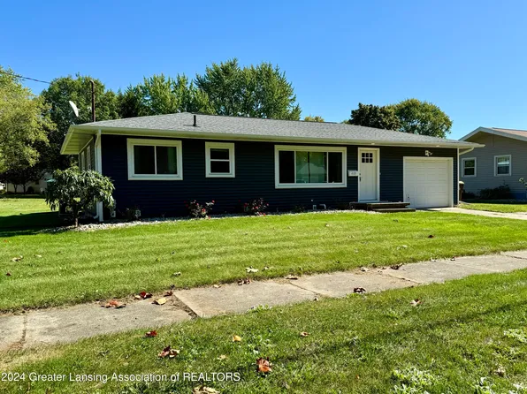 409 S Kibbee St, Saint Johns, MI 48879