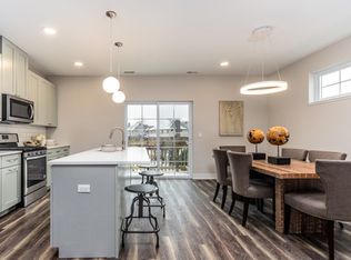 Alice Mae Townhomes, Orland Park, IL 60462