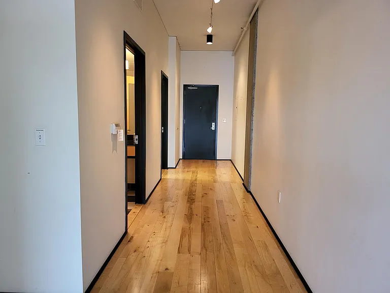 420 NW 11th Ave #812 — Photo 5