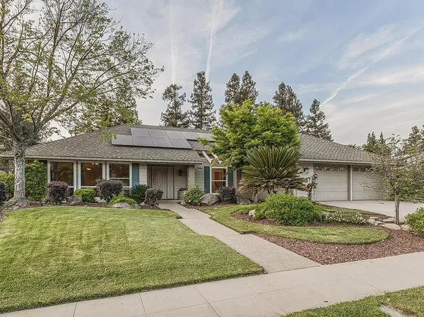 286 E Everglade Ave, Fresno, CA 93720